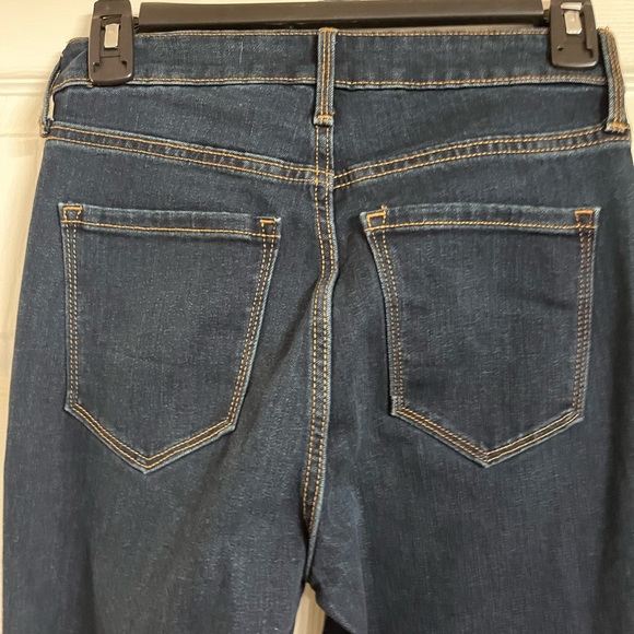 Old Navy micro flare high rise size 4 petite NWT - Picture 5 of 6